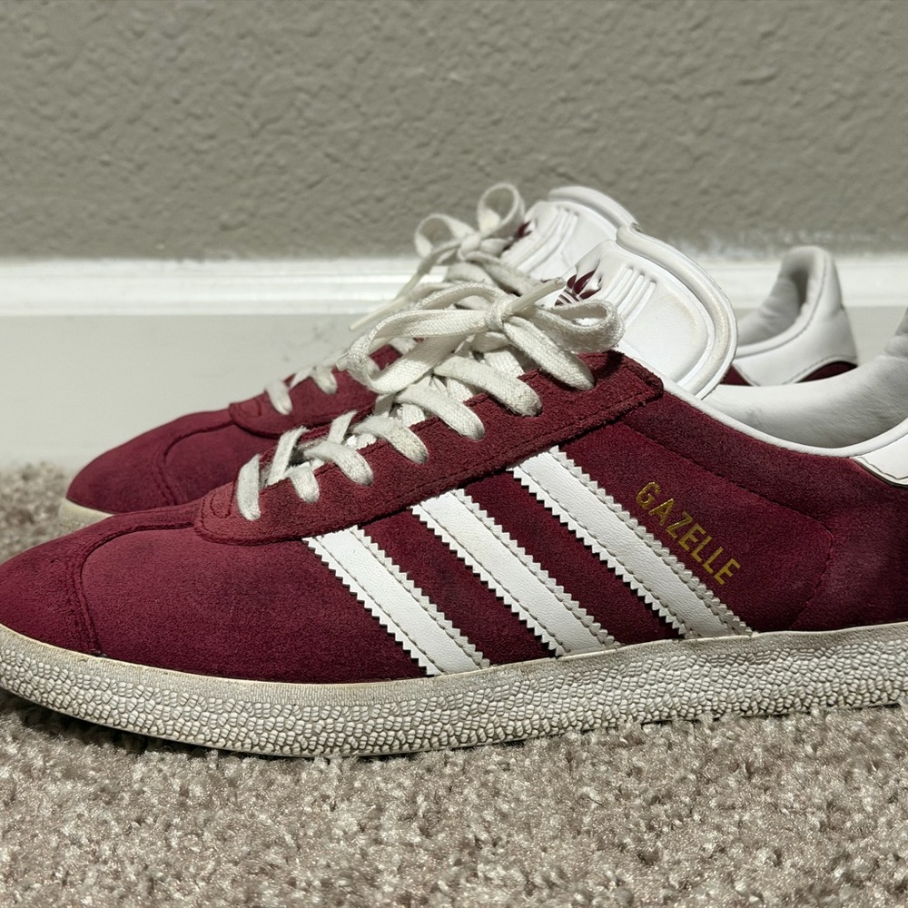 adidas Gazelle Maroon and White Sneakers — Men’s Size 5.5/38